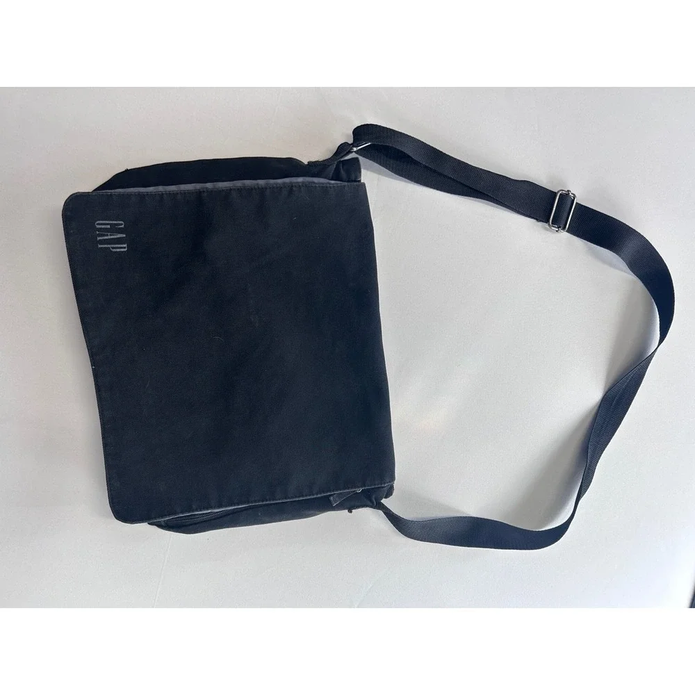 Gap Messenger Bag Unisex Medium Black Canvas Crossbody Flap Pocket